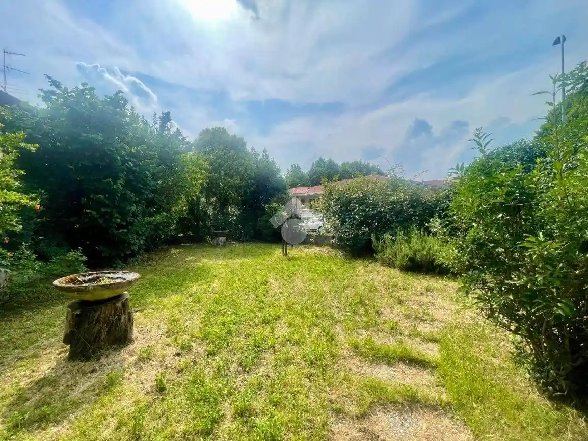 Casa indipendente in vendita a Montichiari