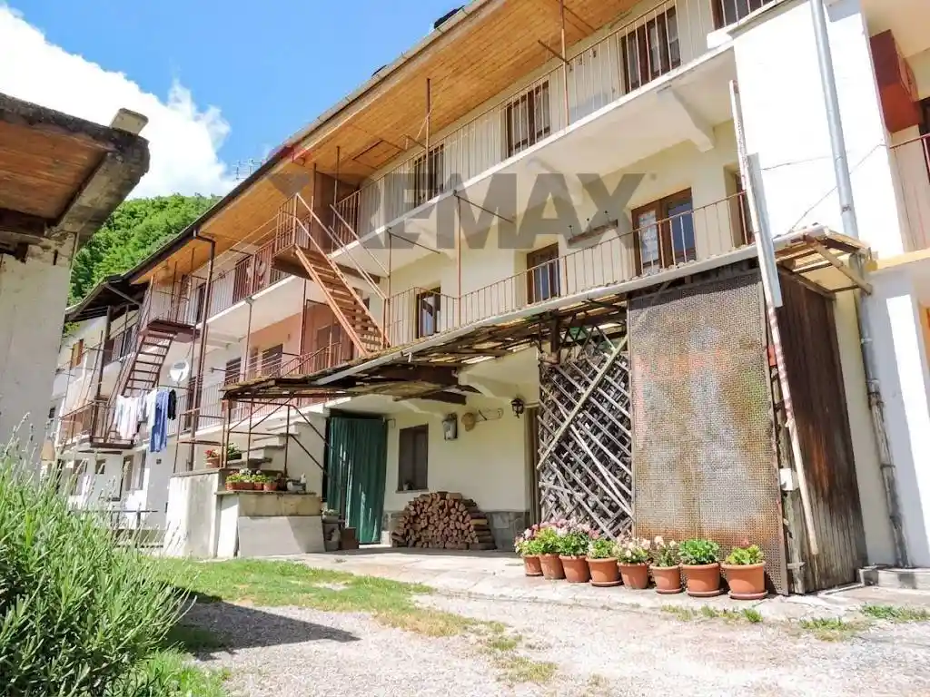 Casa indipendente in vendita a Giaveno