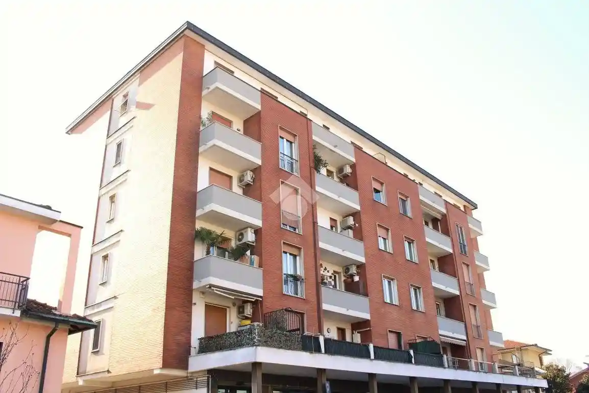Appartamento in vendita a Bareggio
