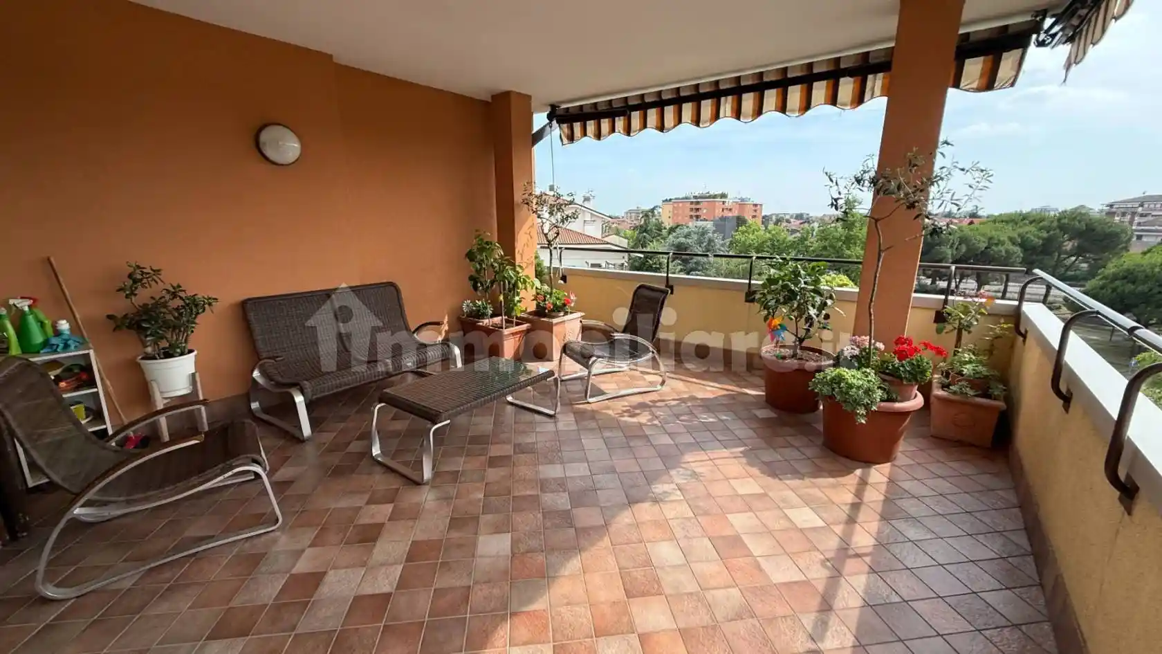 Appartamento in vendita a Garbagnate Milanese