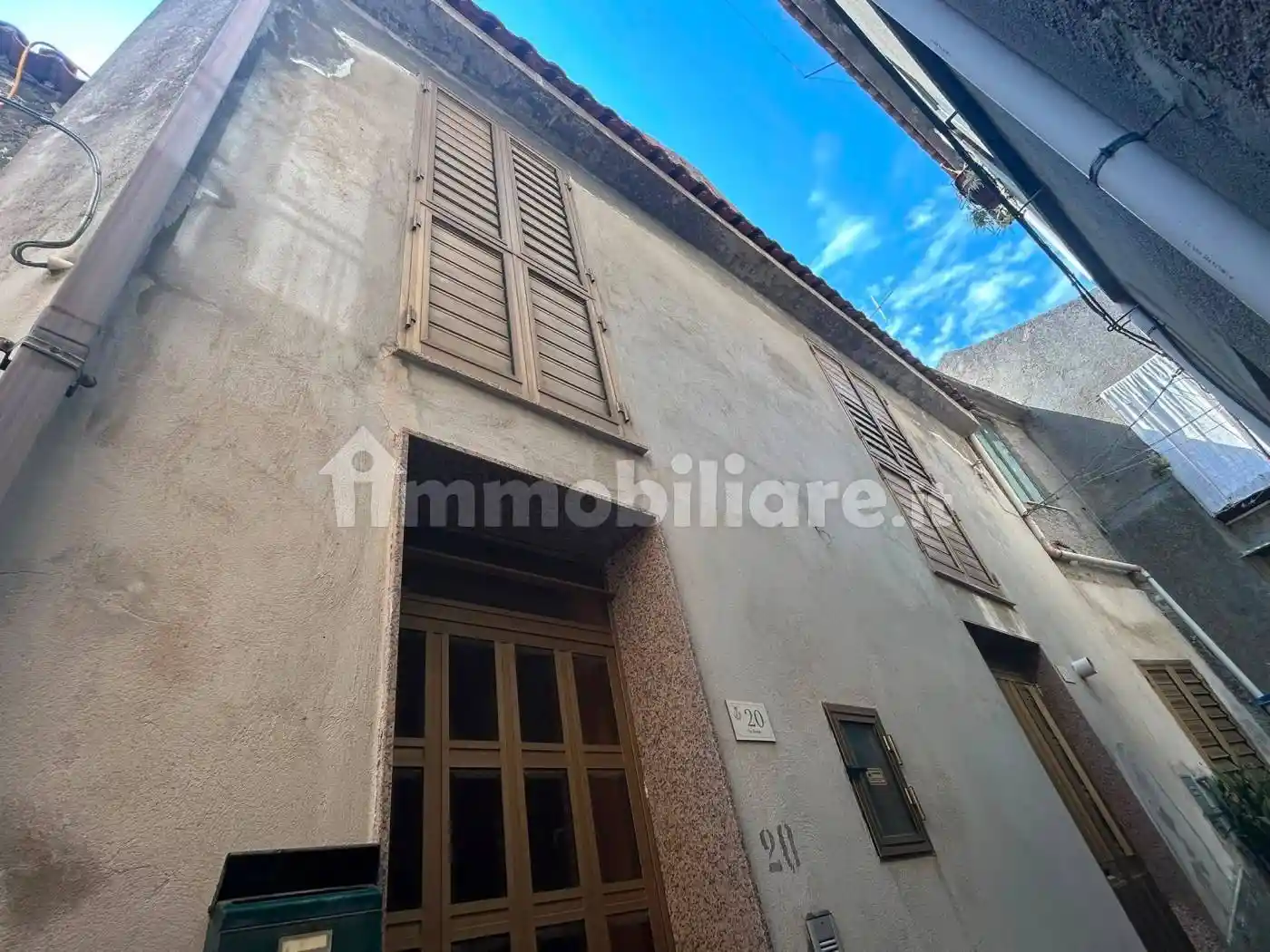 Palazzo - Edificio in vendita a Saponara
