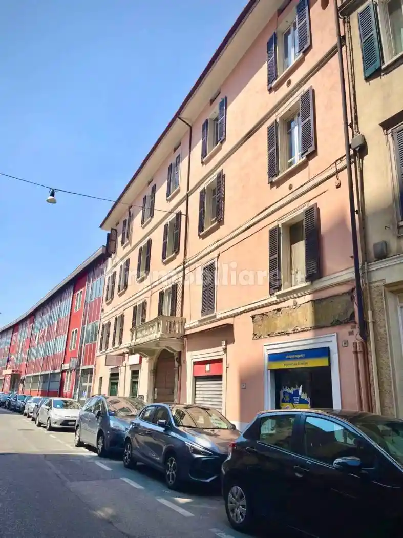 Appartamento in vendita a Brescia