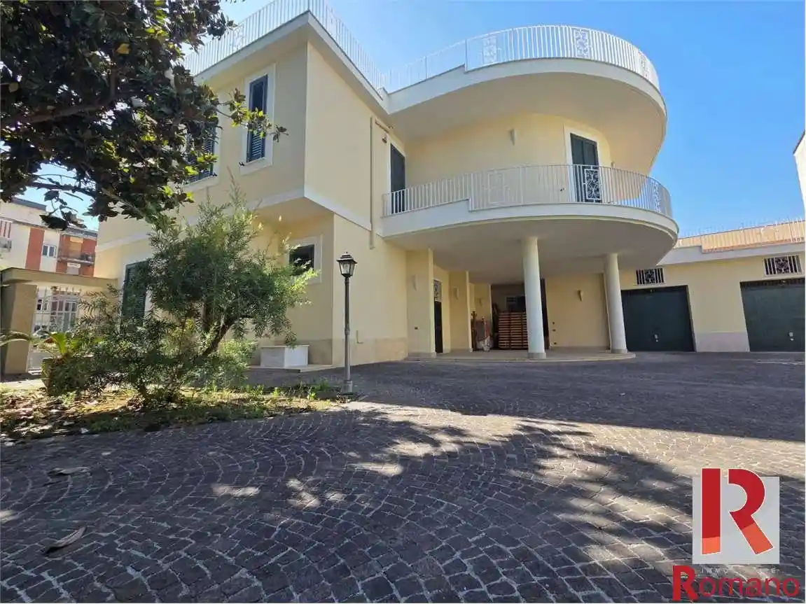 Casa indipendente in vendita a Santa Maria Capua Vetere