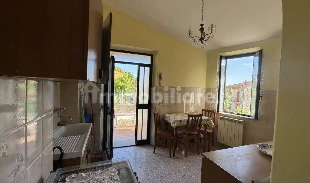 Villa in vendita a Monteleone d'Orvieto