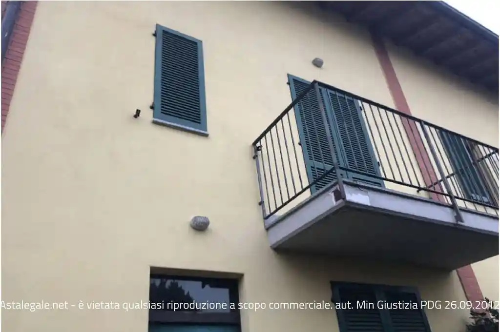 Appartamento in vendita a Mercallo