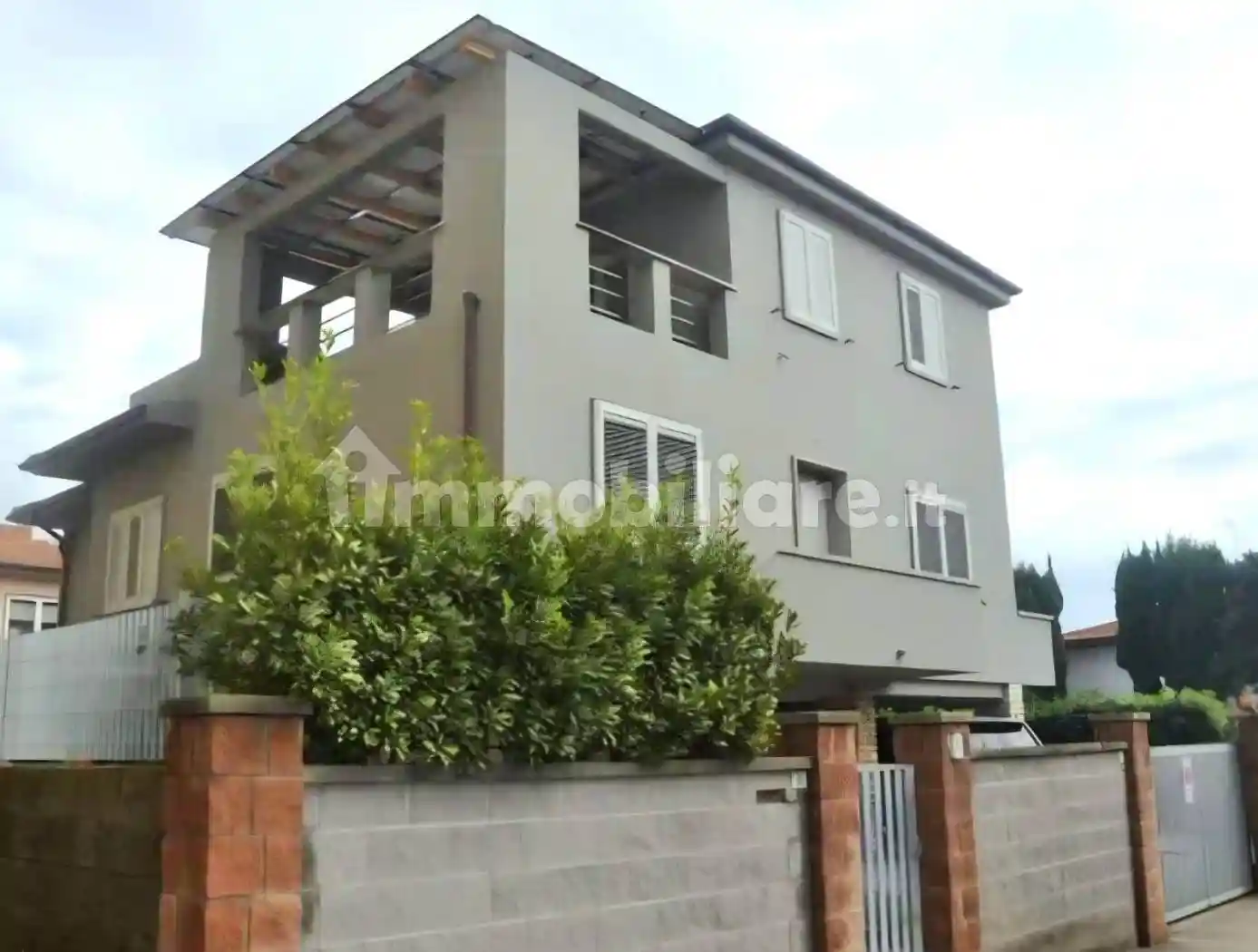 Villa in vendita a Cecina