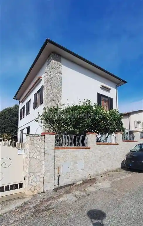 Villa in vendita a Rosignano Marittimo