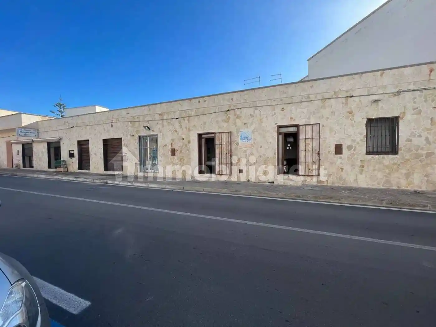 Palazzo - Edificio in vendita a Torricella