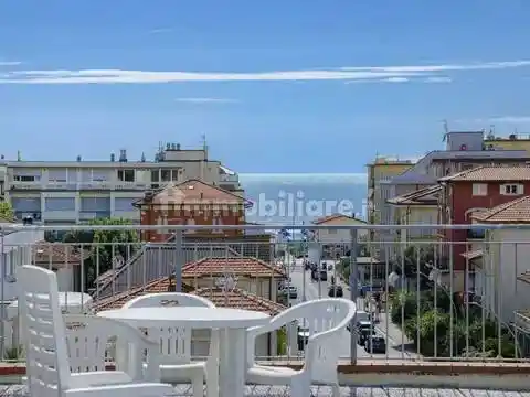 Palazzo - Edificio in vendita a Camaiore