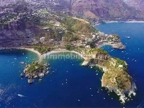 Palazzo - Edificio in vendita a Taormina