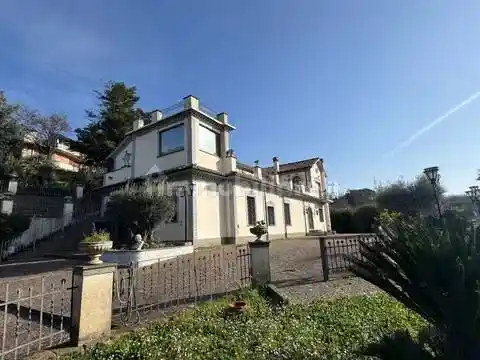 Villa in vendita a Velletri