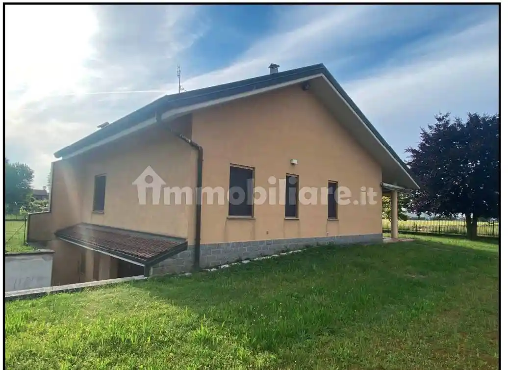 Villa in vendita a Mesero