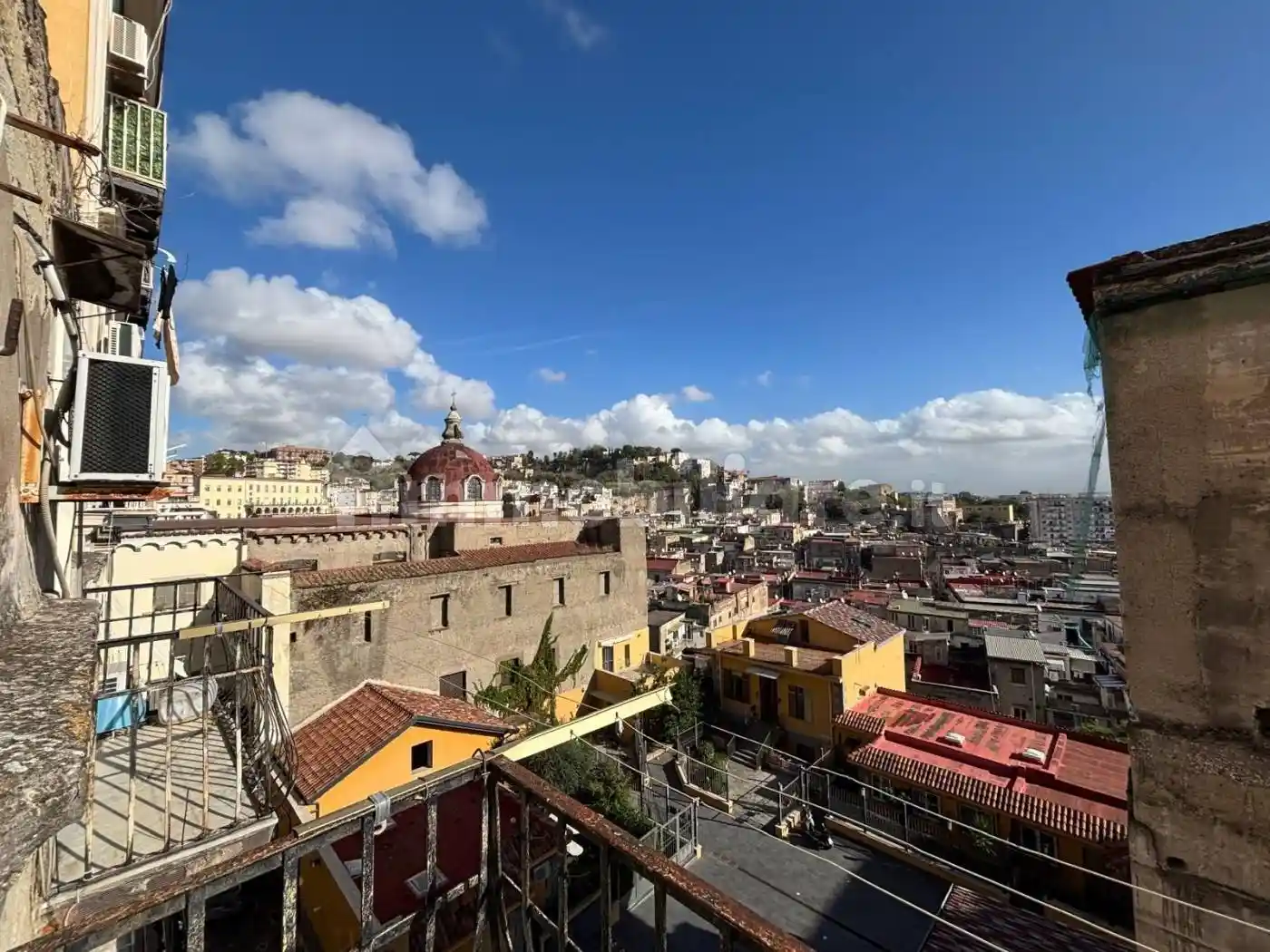 Appartamento in vendita a Napoli