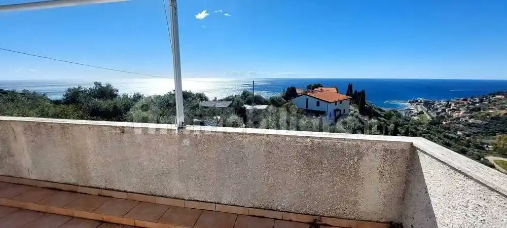 Attico - Mansarda in vendita a Imperia