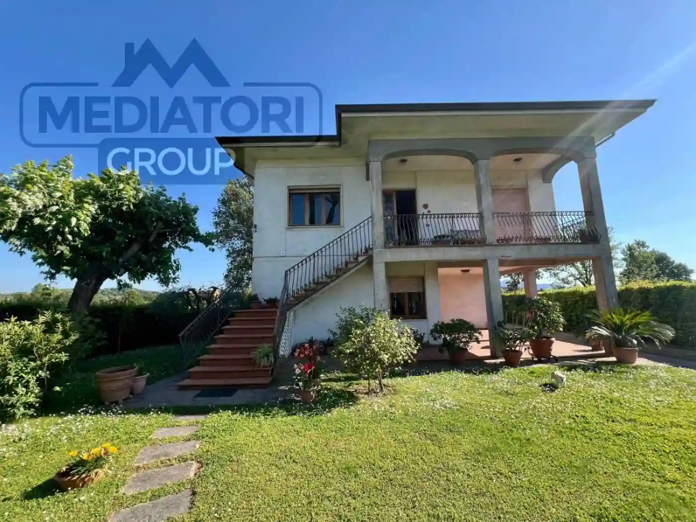 Villa - foto 2