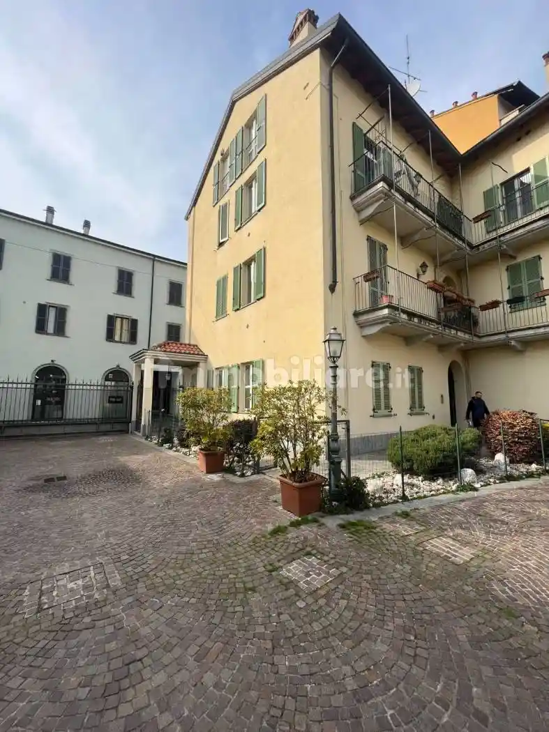 Appartamento in vendita a Monza