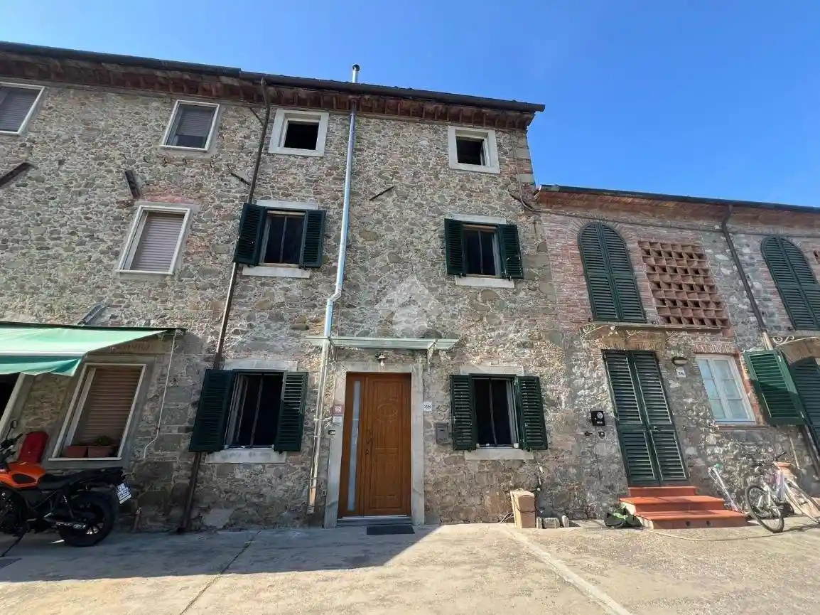 Rustico - Casale in vendita a Capannori
