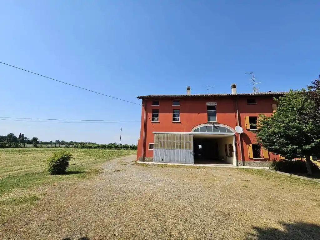 Rustico - Casale in vendita a Bibbiano