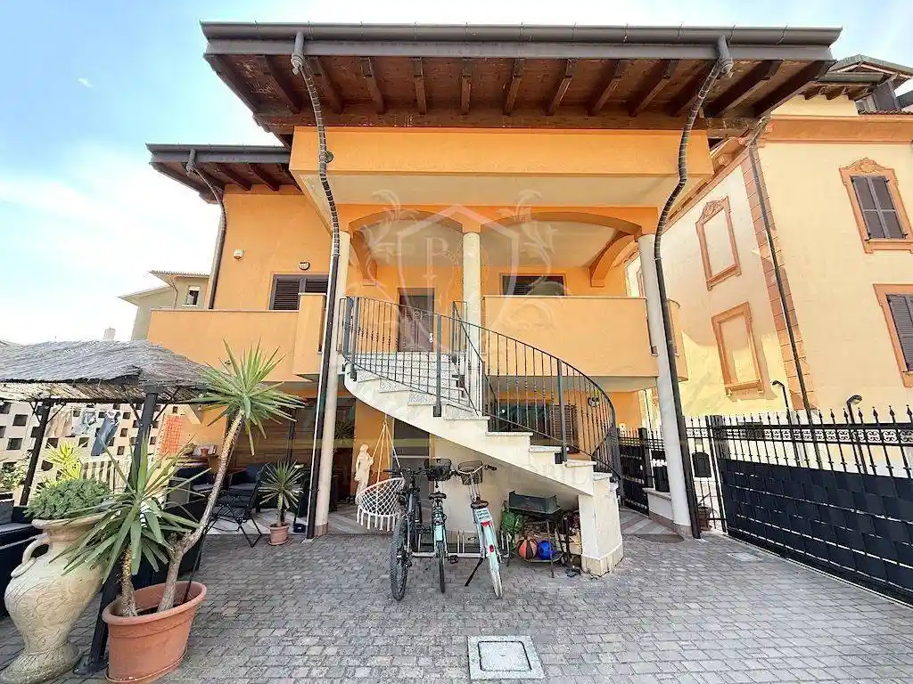 Villa in vendita a Lodi Vecchio