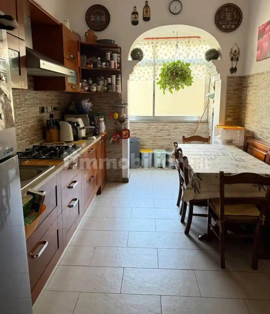 Appartamento in vendita a Livorno