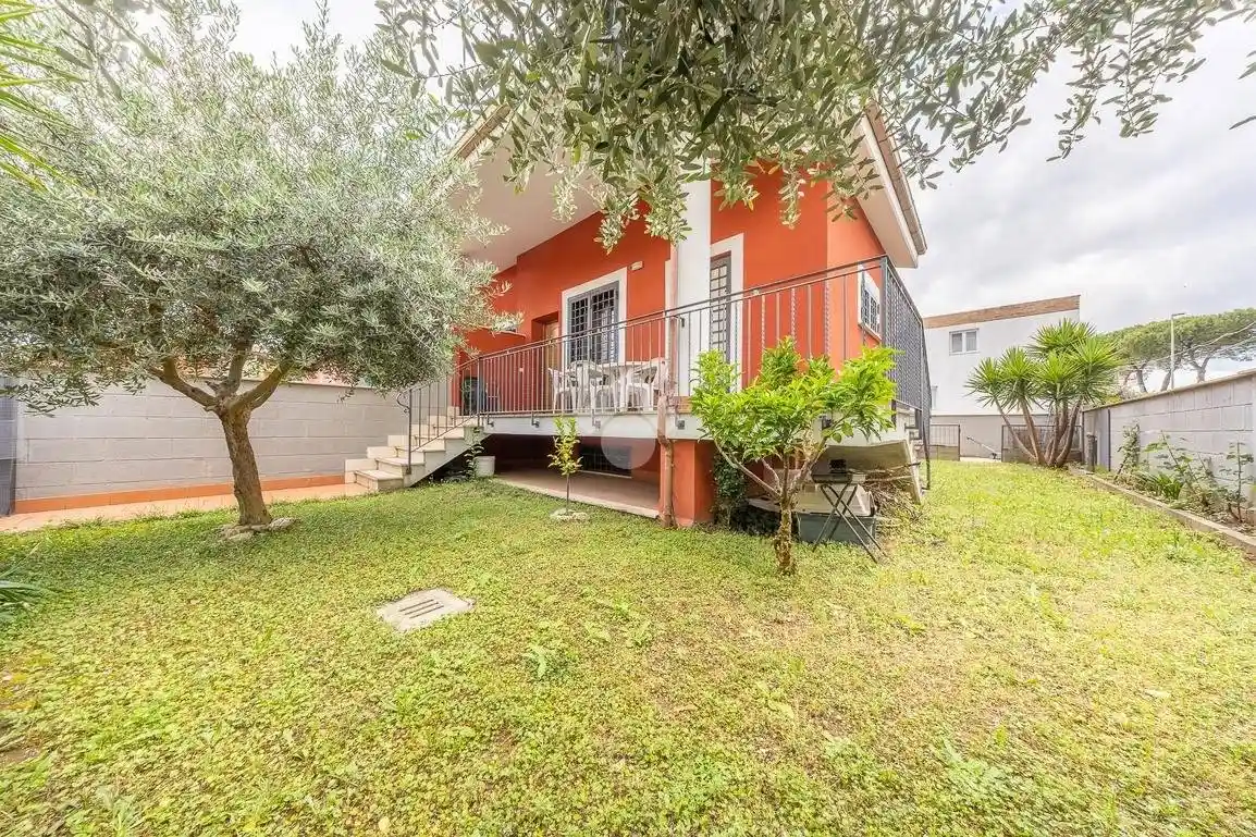 Villa in vendita a Roma