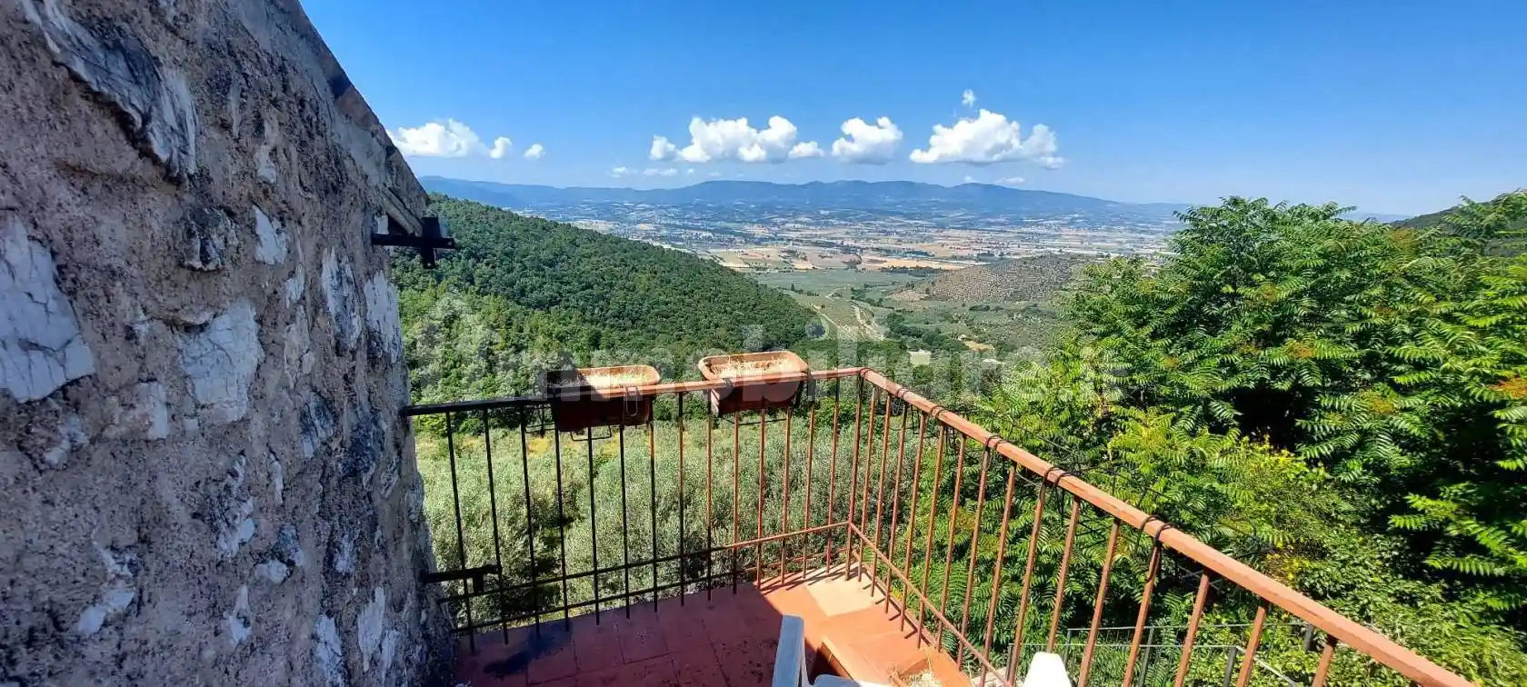 Casa indipendente in vendita a Spoleto