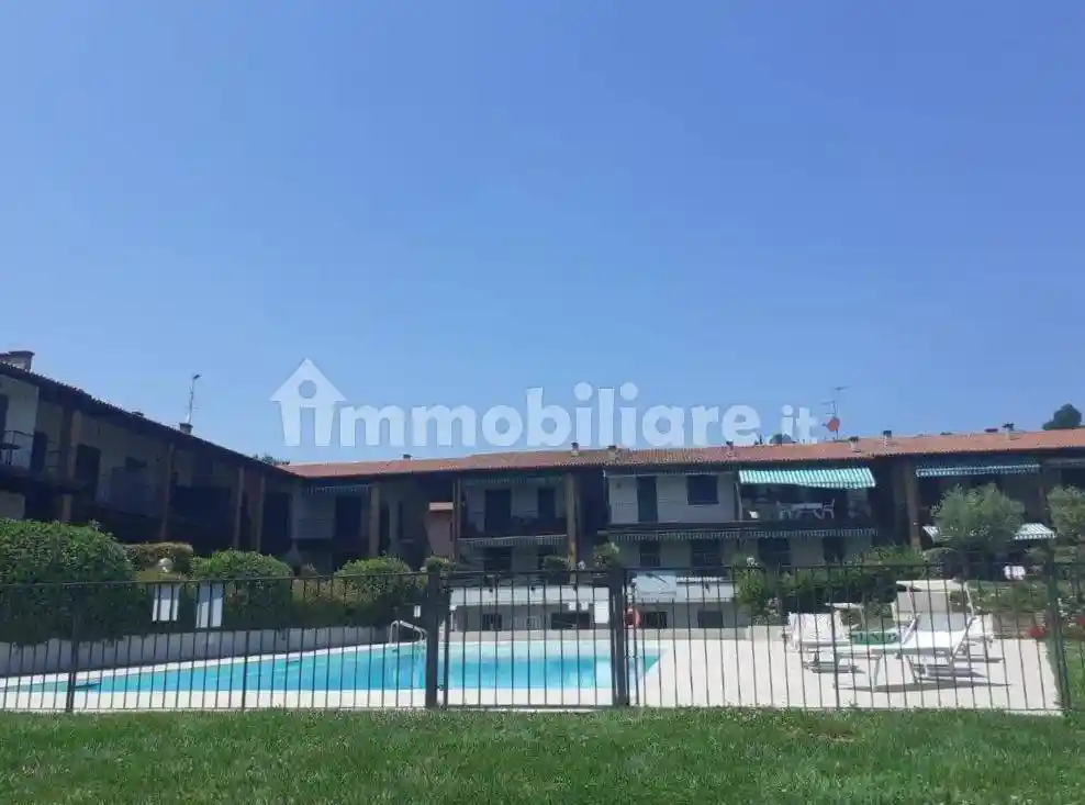 Appartamento in affitto a Padenghe sul Garda