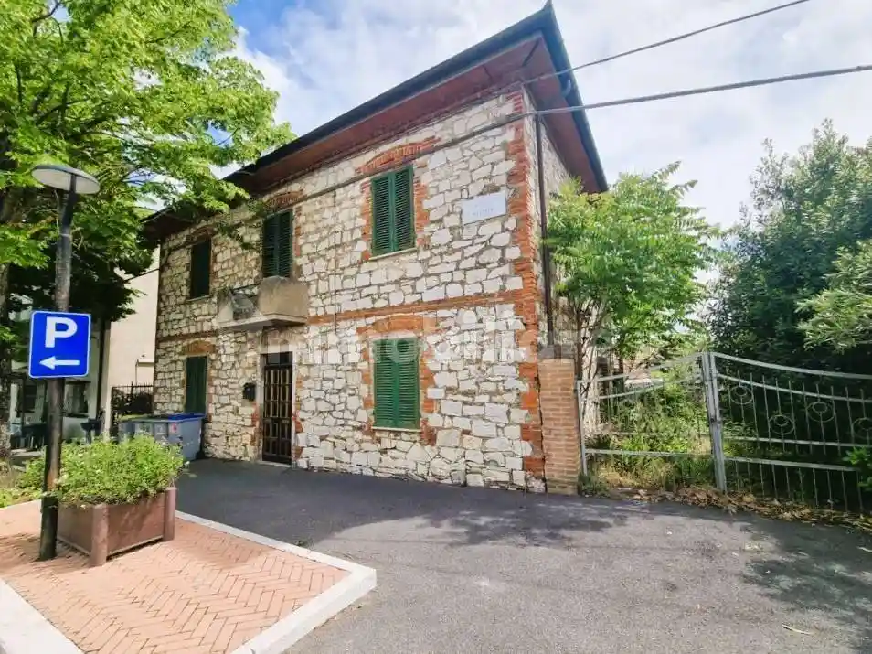 Villa in vendita a Foiano della Chiana