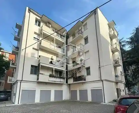 Appartamento in vendita a Bologna