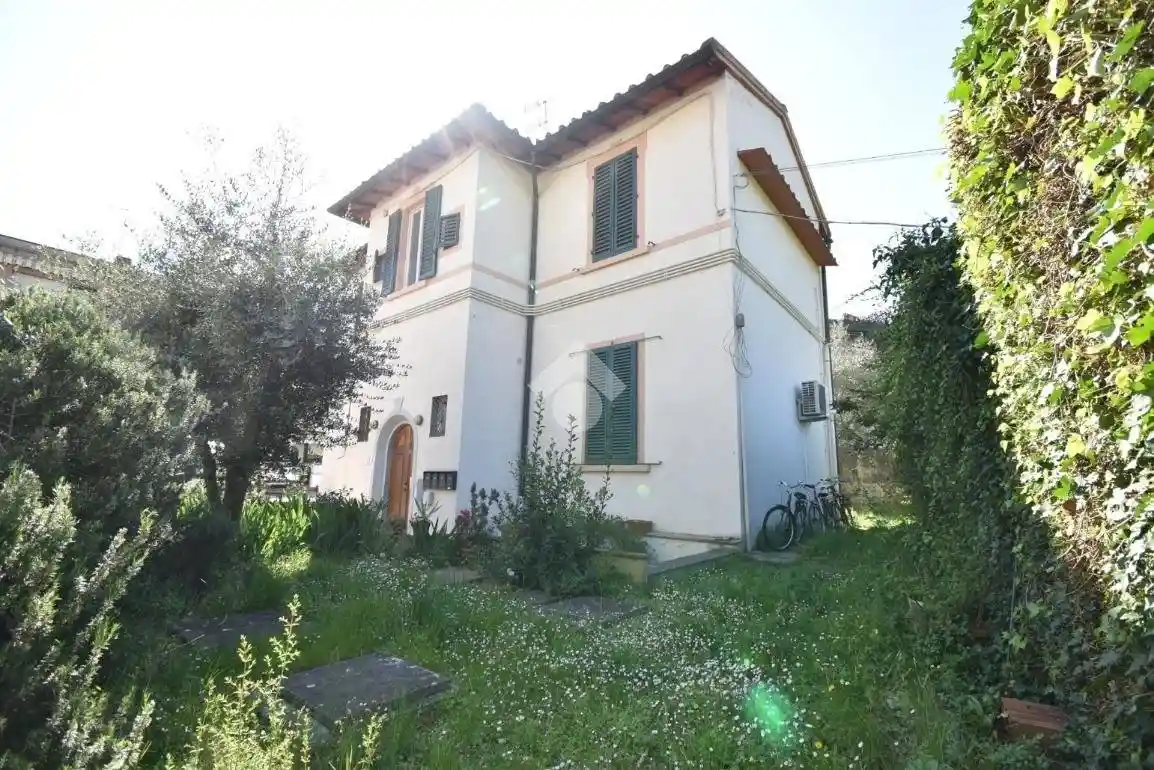 Appartamento in vendita a Firenze