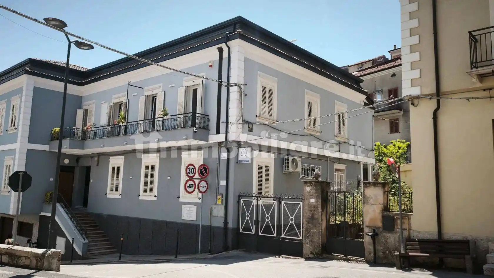 Appartamento in vendita a Casalbuono