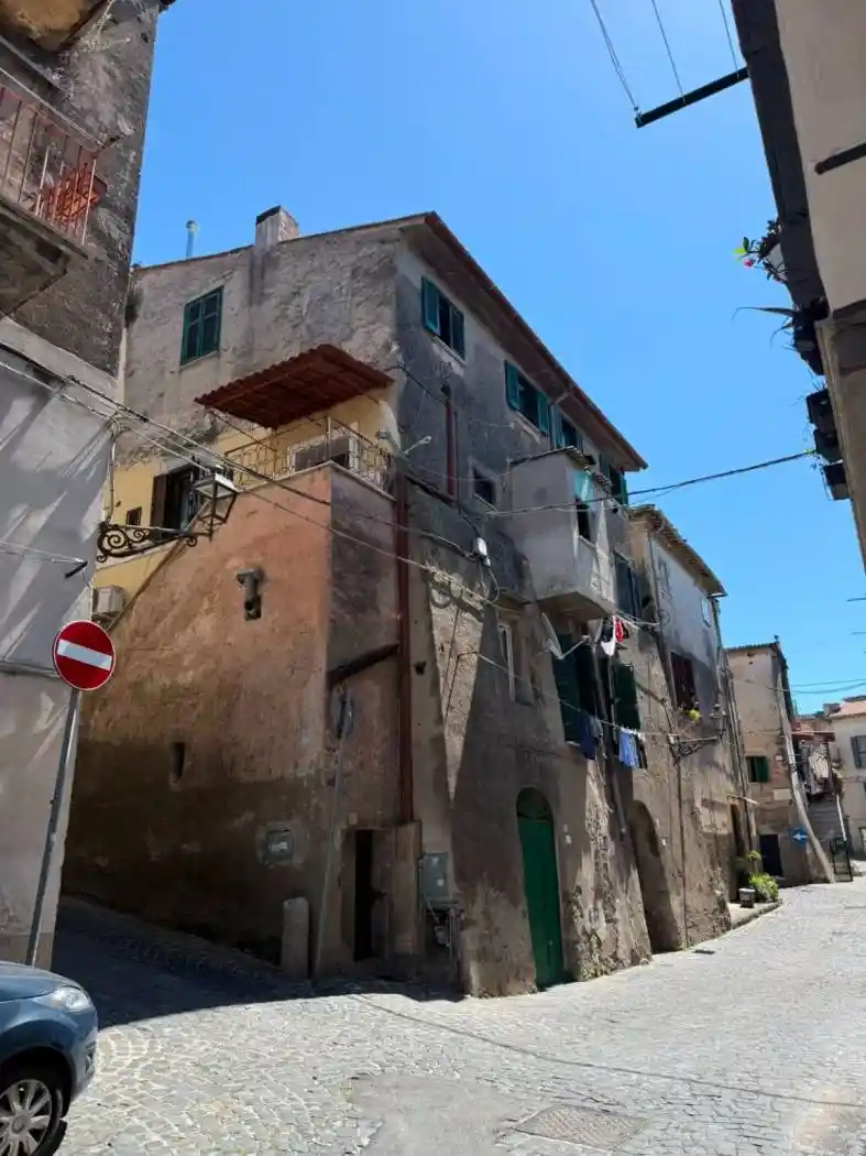 Appartamento in vendita a Ariccia