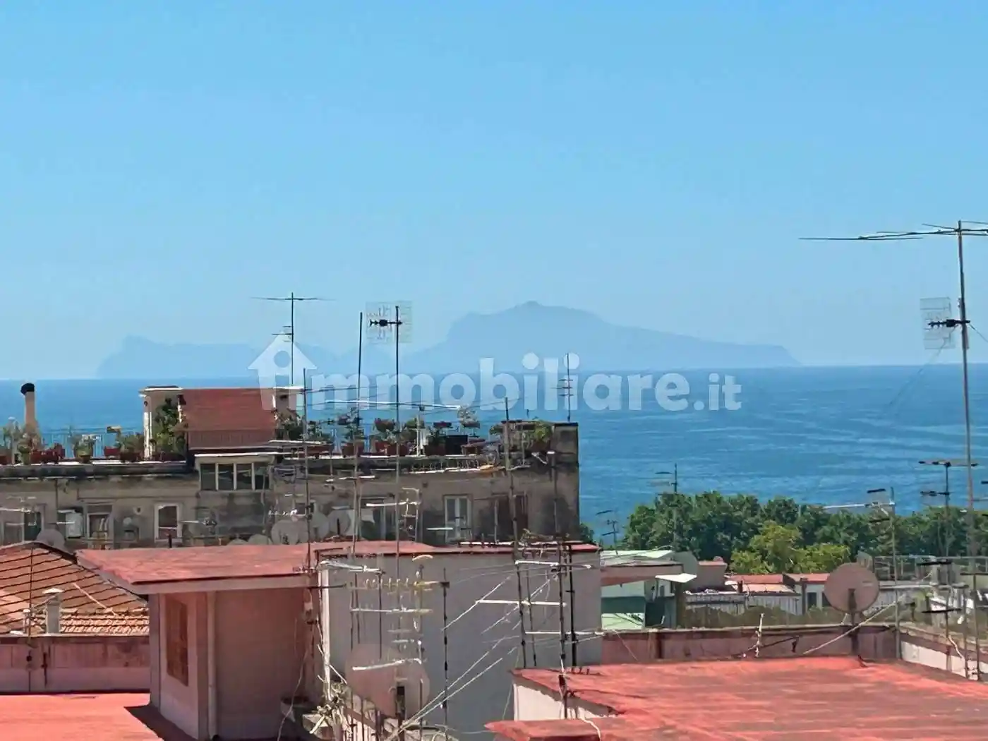 Appartamento in affitto a Napoli