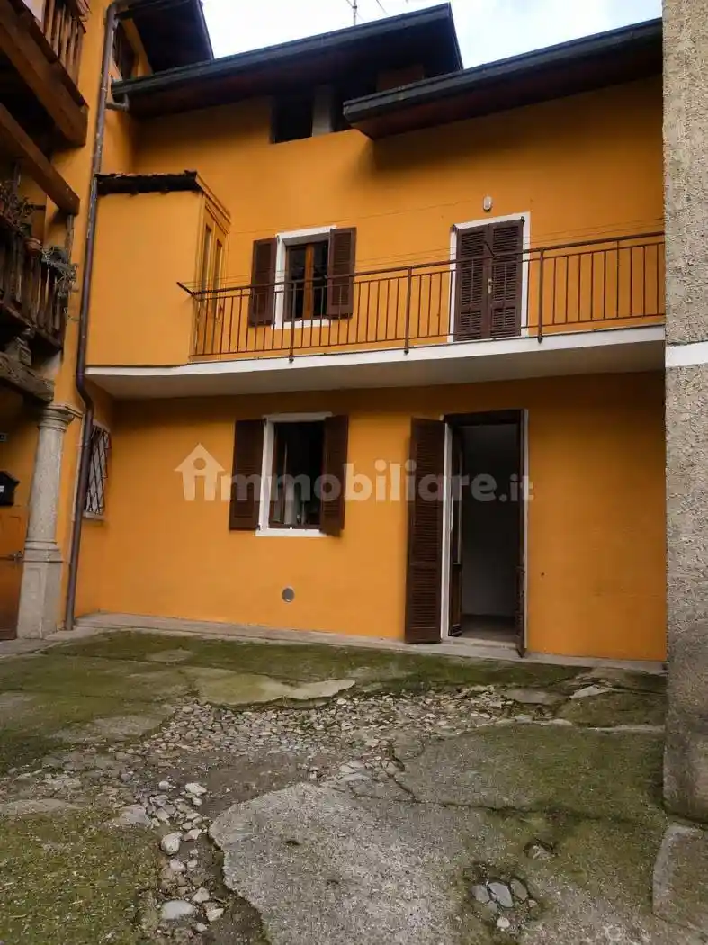 Casa indipendente in vendita a Albavilla