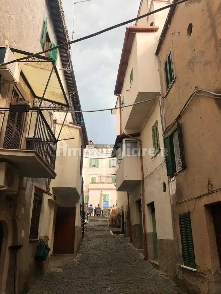 Appartamento in vendita a Vicovaro