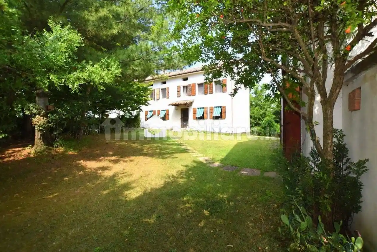 Villa in vendita a Volpago del Montello