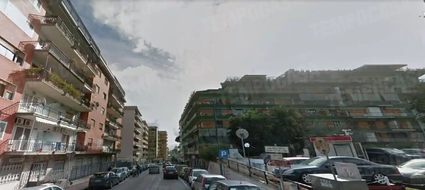 Appartamento in vendita a Napoli