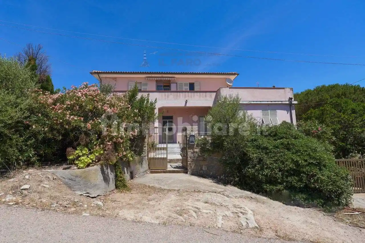 Villa in vendita a La Maddalena