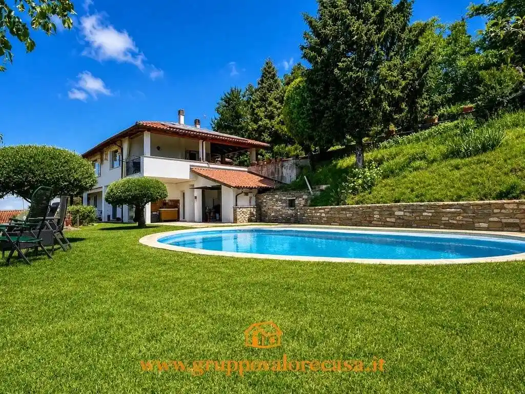 Villa in vendita a Acqui Terme