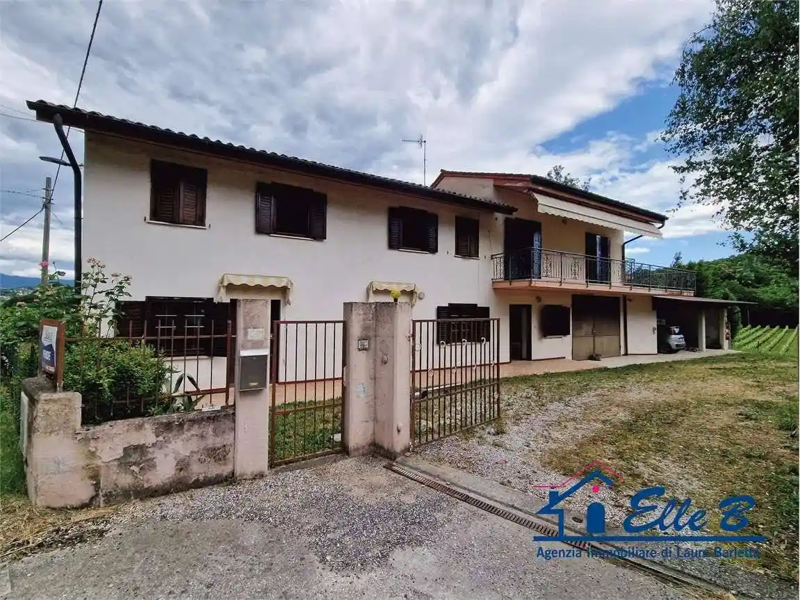 Casa indipendente in vendita a Cormons