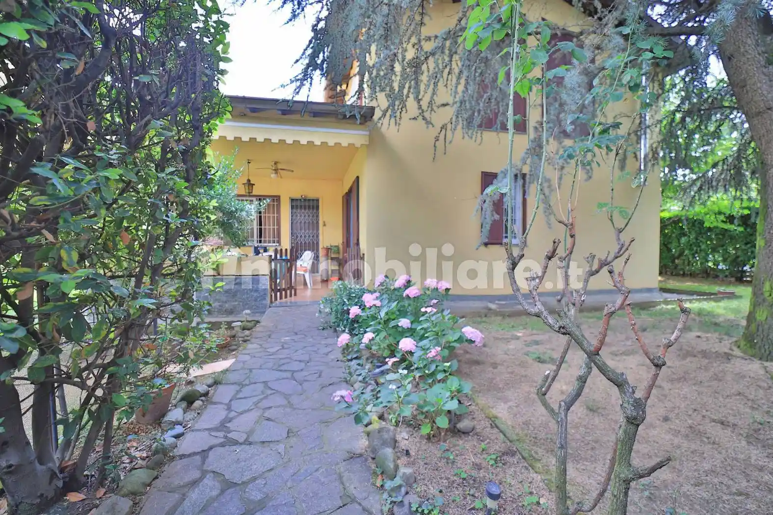 Villa in vendita a Busnago