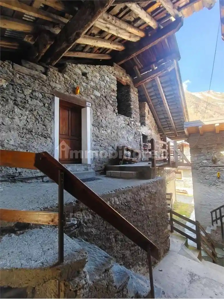 Rustico - Casale in vendita a Brusson
