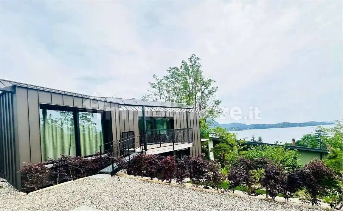 Villa in vendita a Ghiffa