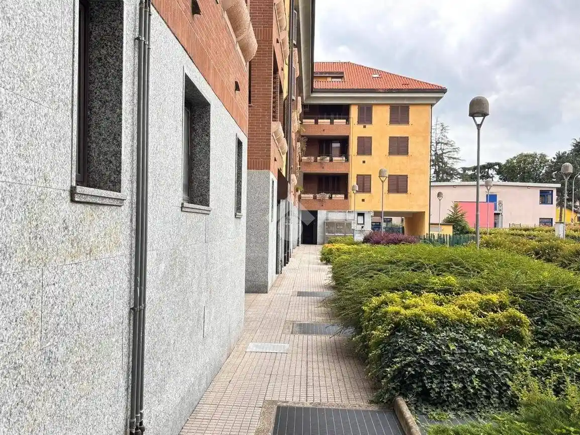 Appartamento in affitto a Rho