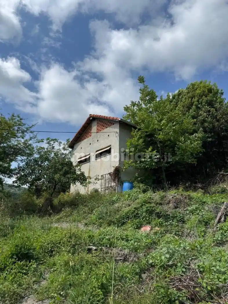 Rustico - Casale in vendita a Serra Riccò