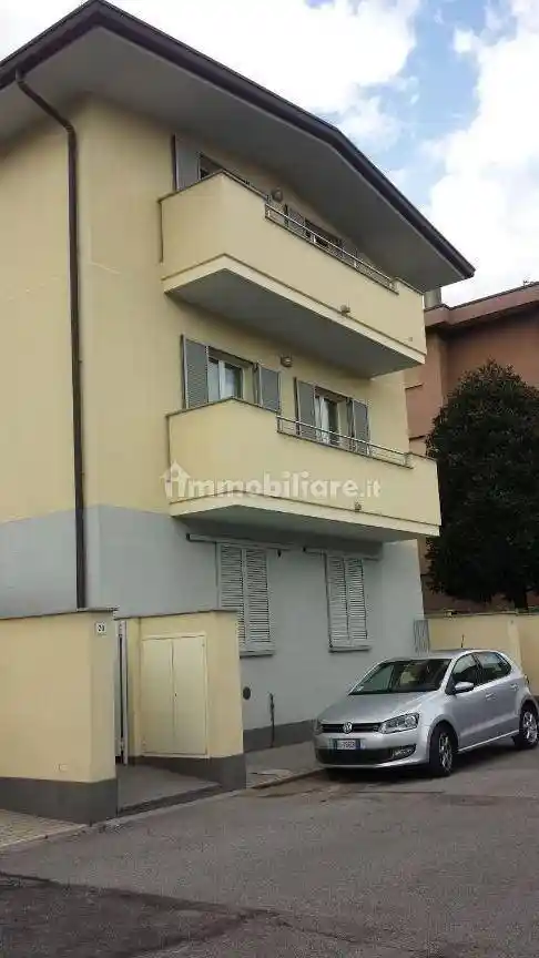 Appartamento in affitto a Meda