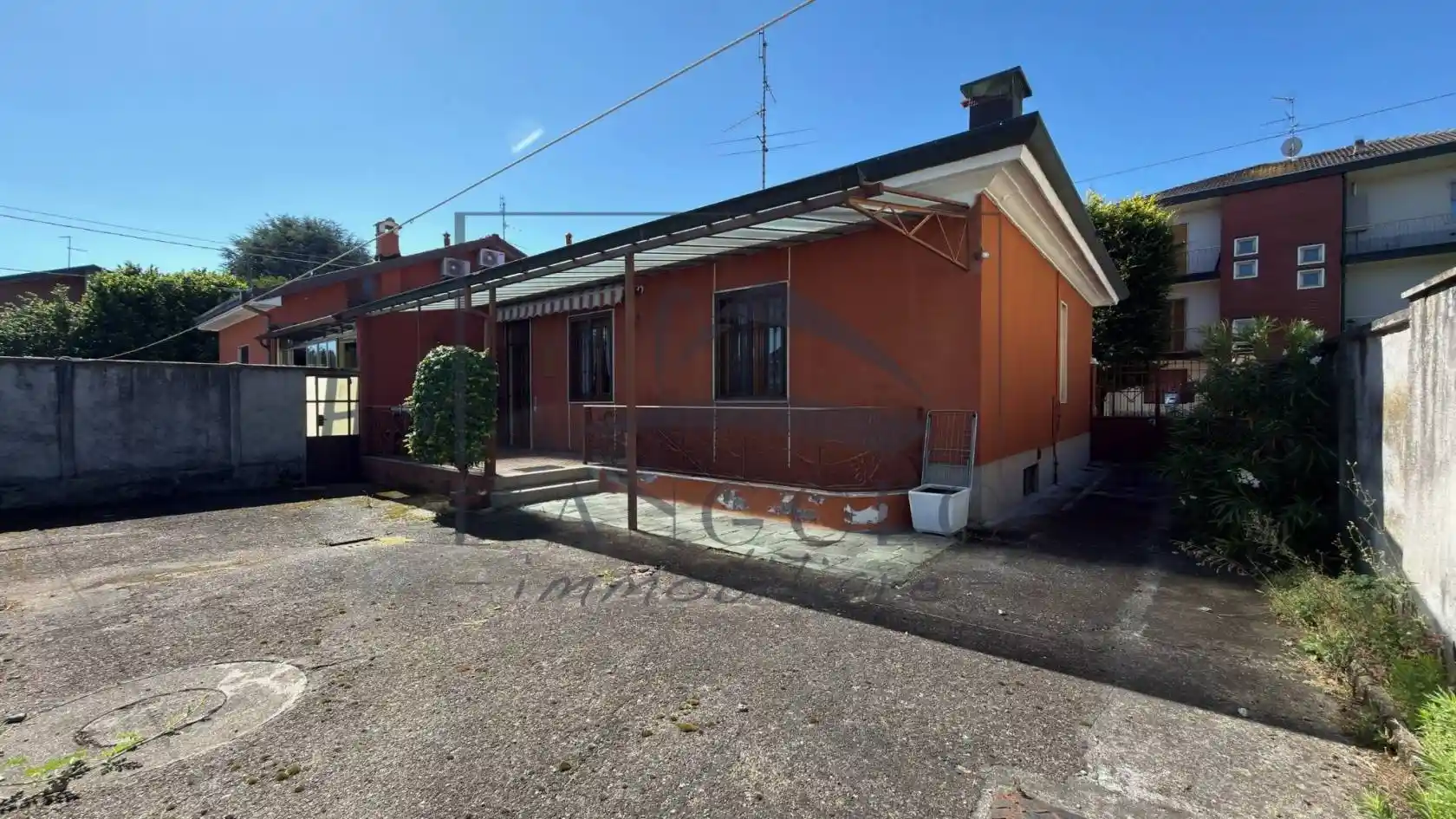 Villa in vendita a Arluno