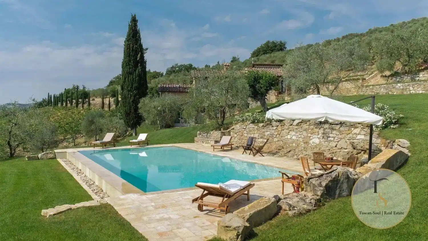 Villa in vendita a Radda in Chianti