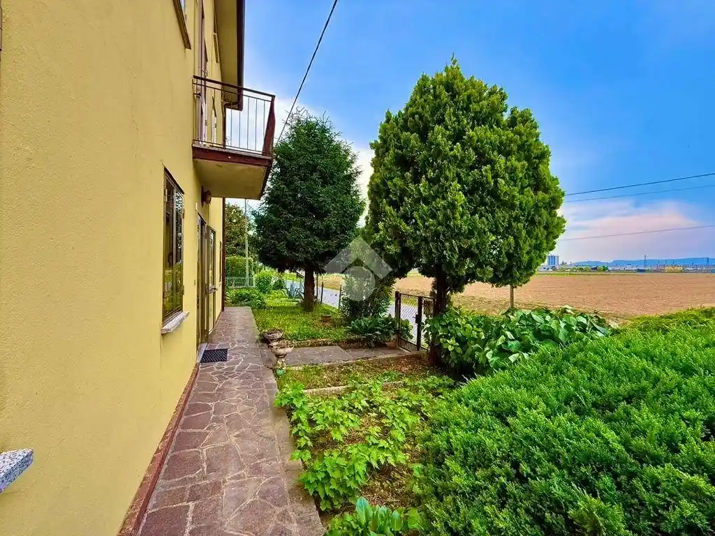 Casa indipendente in vendita a Veggiano