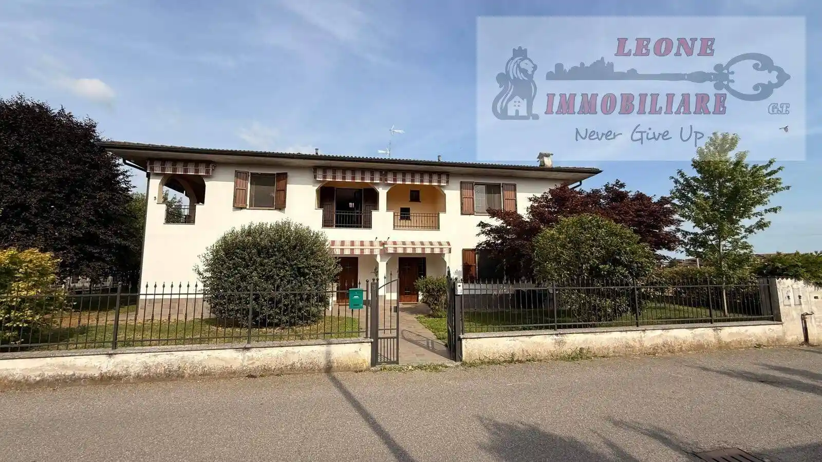 Villa in vendita a Linarolo